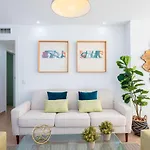 Genteel Home Alonso De Bazan